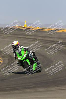 media/Sep-30-2023-SoCal Trackdays (Sat) [[636657bffb]]/Turns 9 and 10 (1010am)/